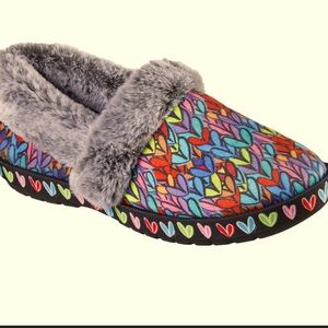 BOBS BY SKETCHERS “lLove Renegade”